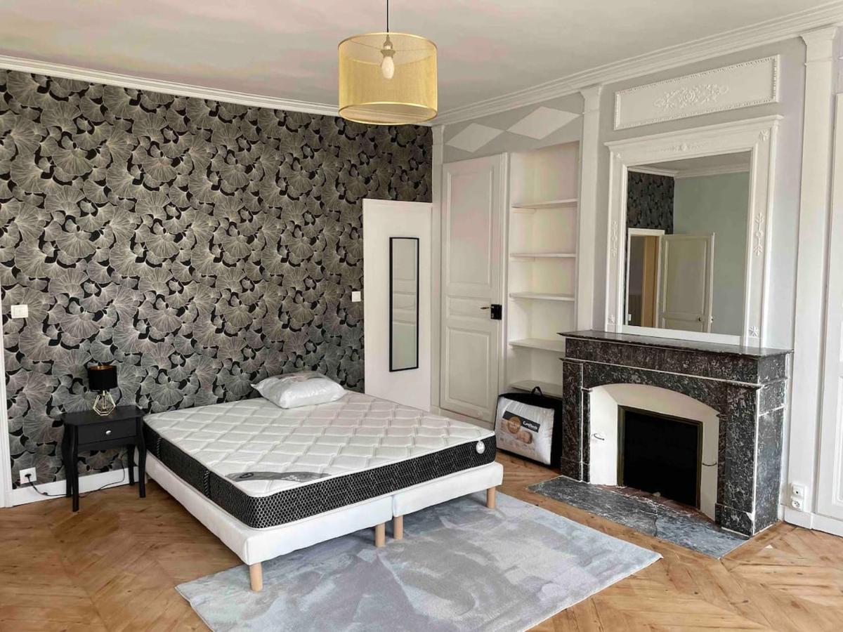 Logement Centre Ville 1 A 4 Chambres Alençon Exteriér fotografie