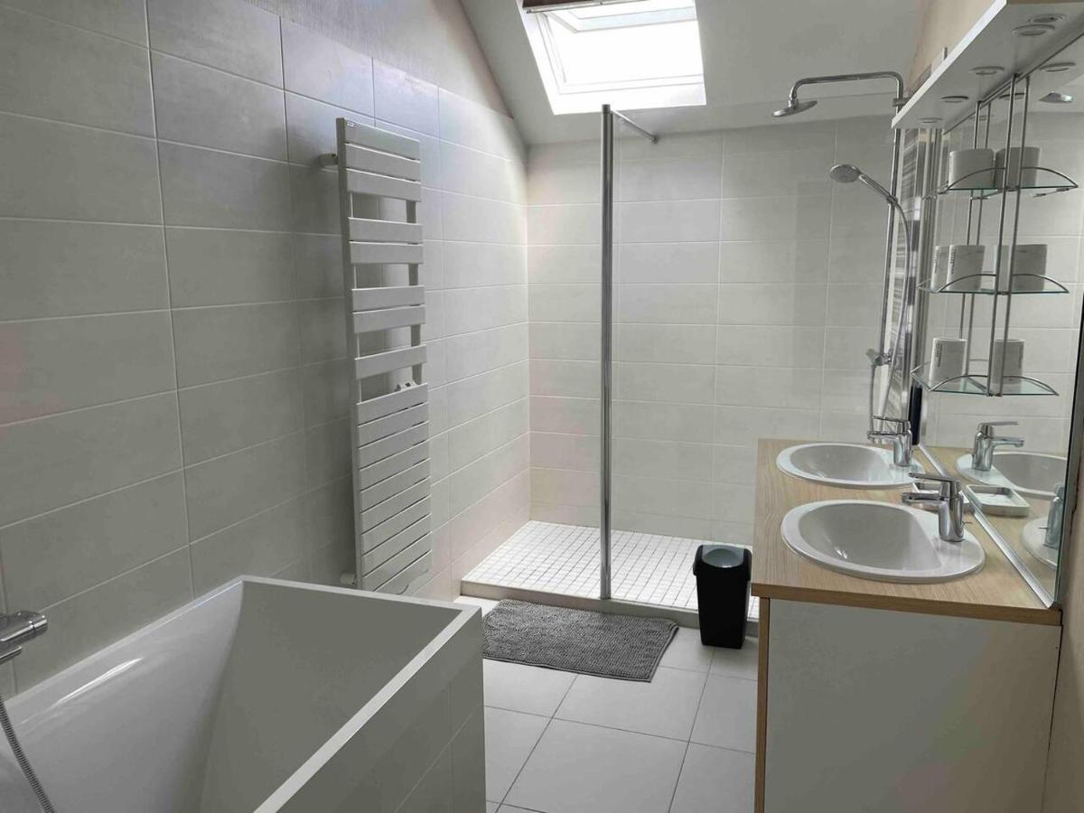 Logement Centre Ville 1 A 4 Chambres Alençon Exteriér fotografie
